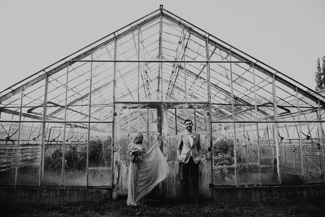 Rustykalna sesja zdjeciowa w szklarni