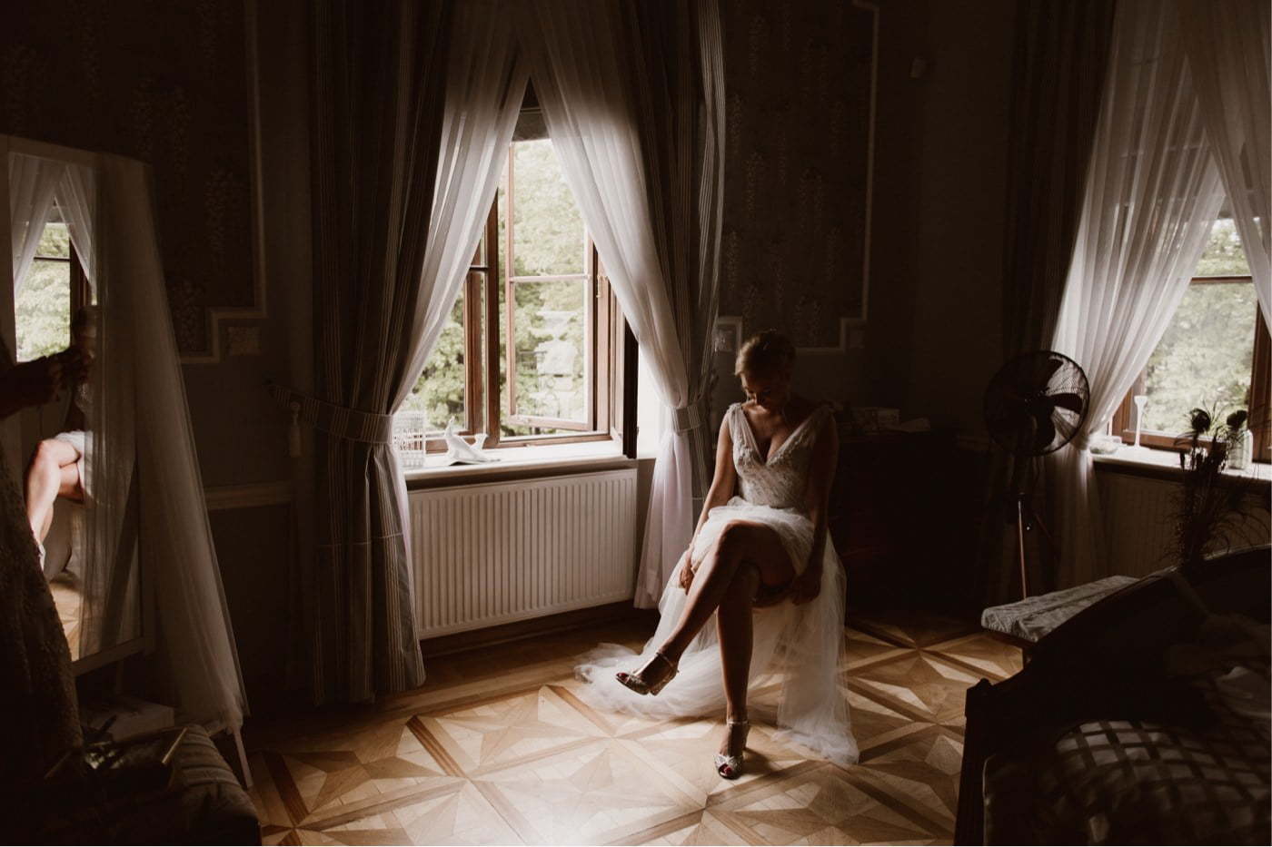 ewelina zieba plenerowy slub palac rozalin 16