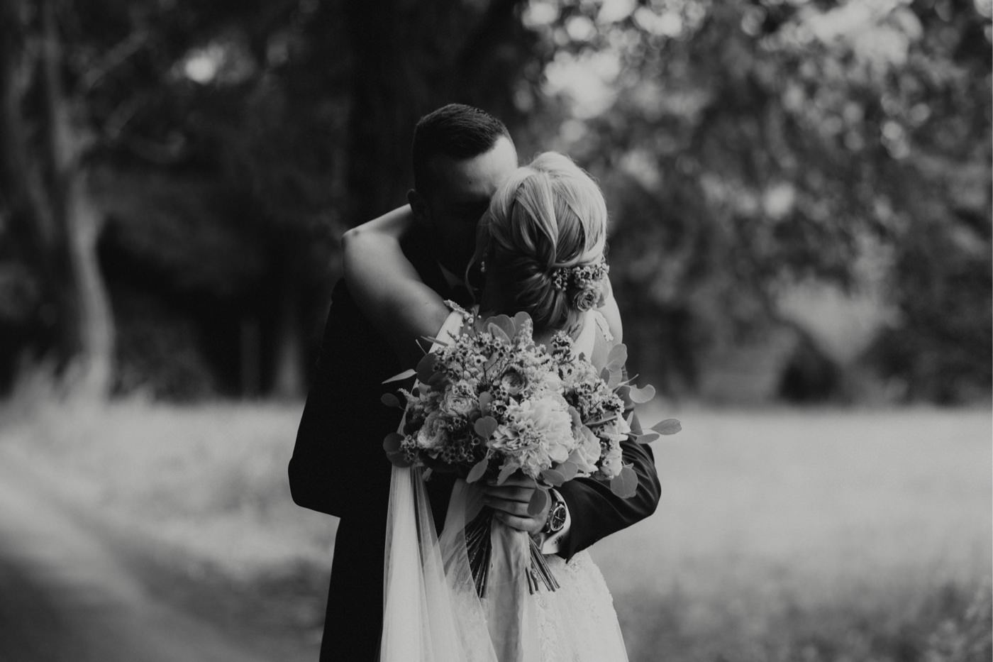 ewelina zieba plenerowy slub palac rozalin 25