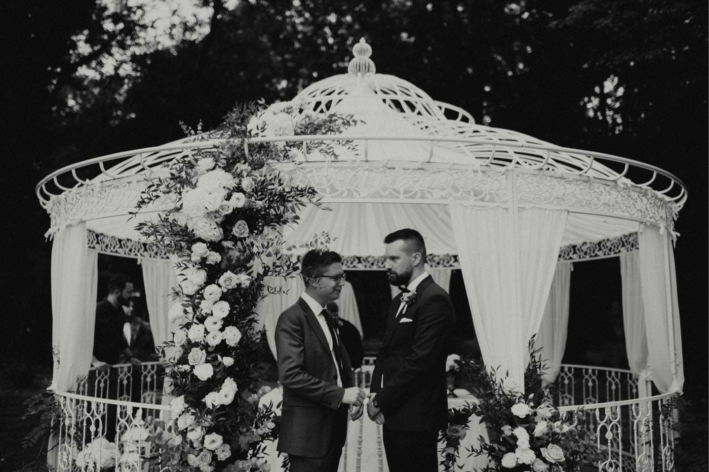 ewelina zieba plenerowy slub palac rozalin 28