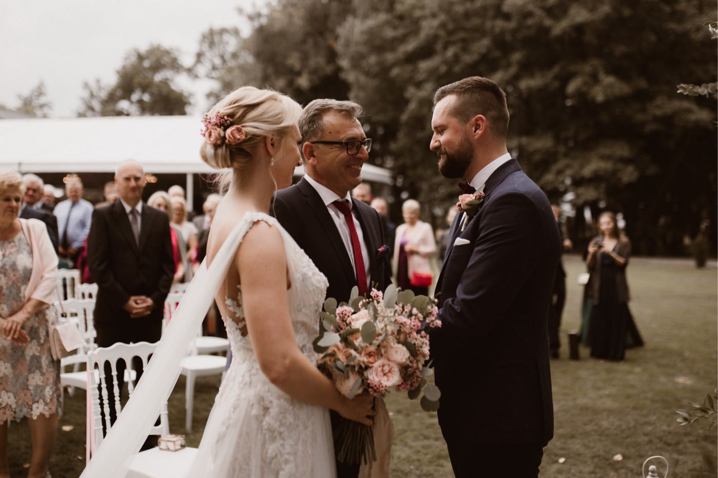 ewelina zieba plenerowy slub palac rozalin 34