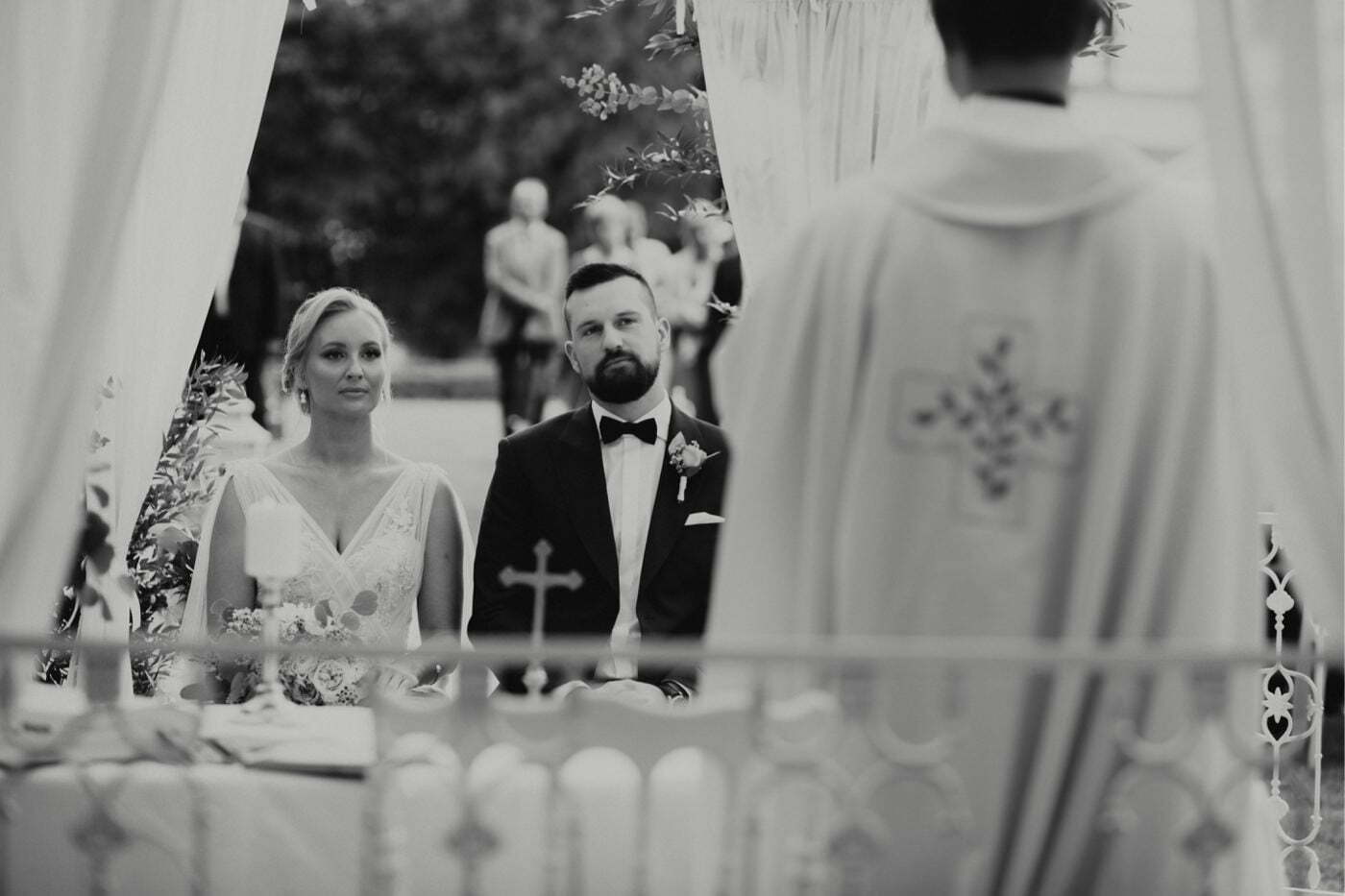 ewelina zieba plenerowy slub palac rozalin 39