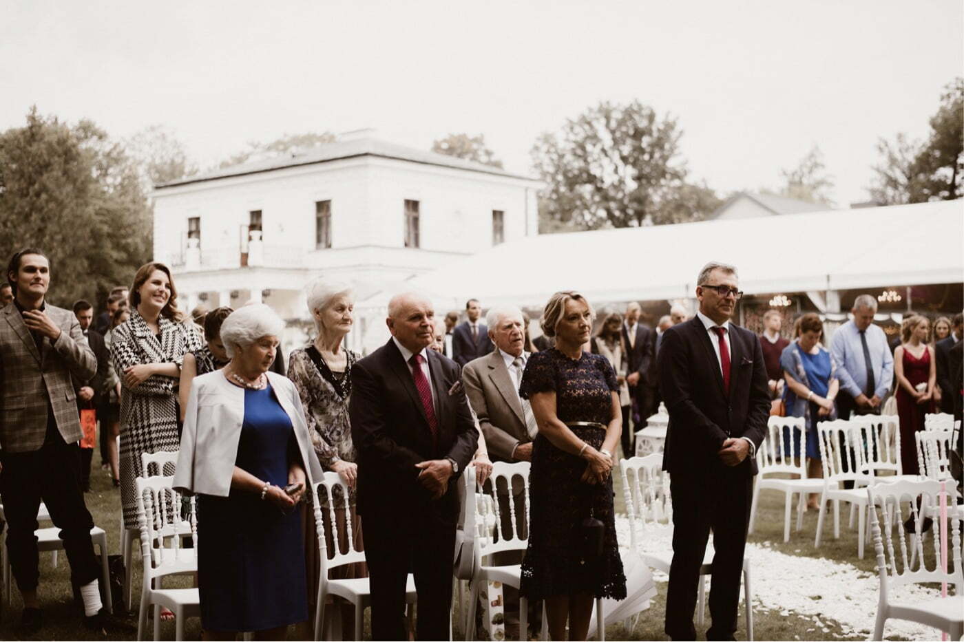 ewelina zieba plenerowy slub palac rozalin 42