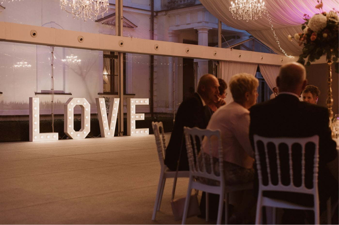 ewelina zieba plenerowy slub palac rozalin 57