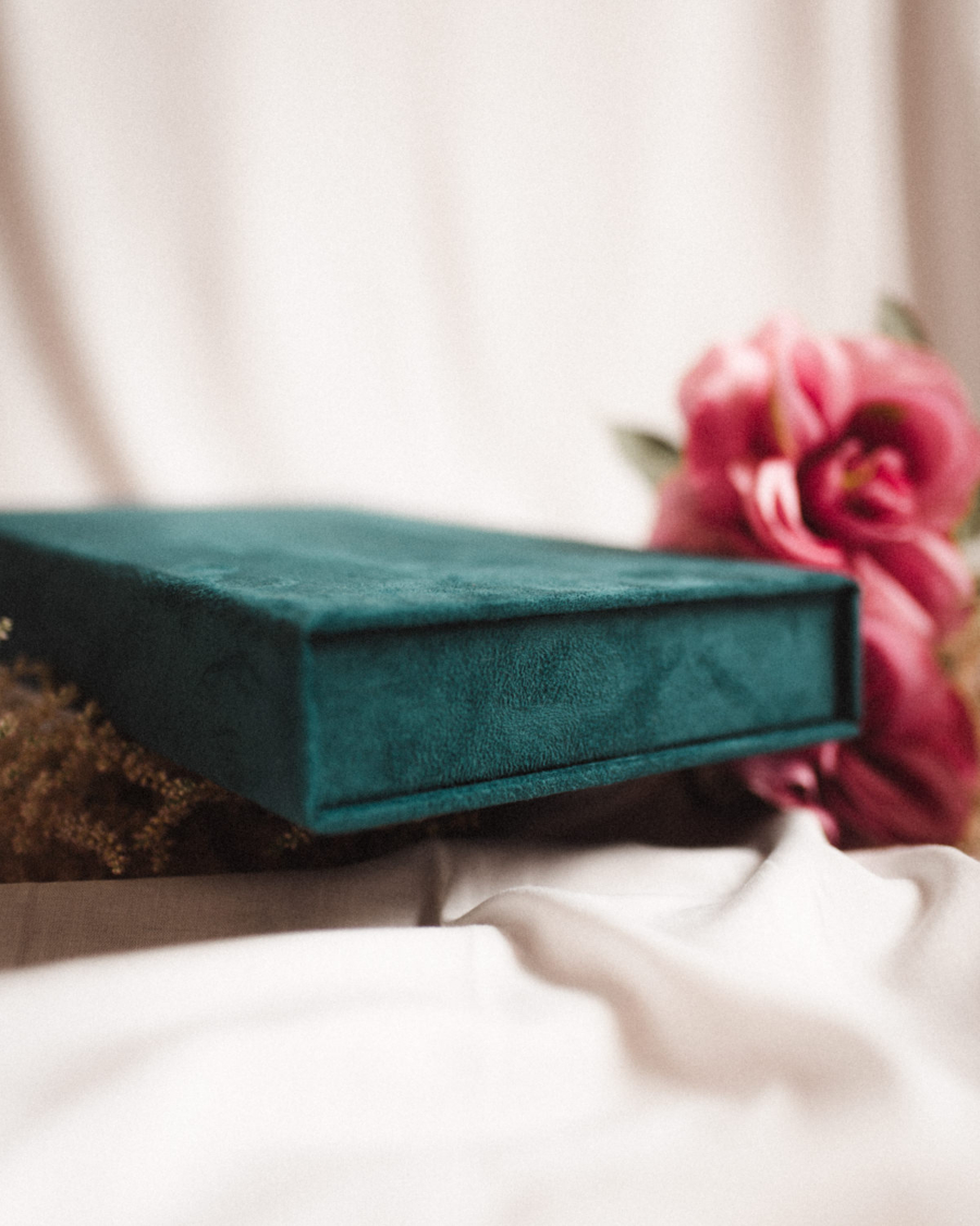 Pudełko na zdjęcia - Turkusowe ze złotą grafiką