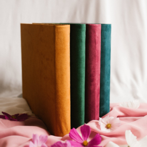 Tradycyjny album na zdjęcia - Turkusowy ze złotą grafiką