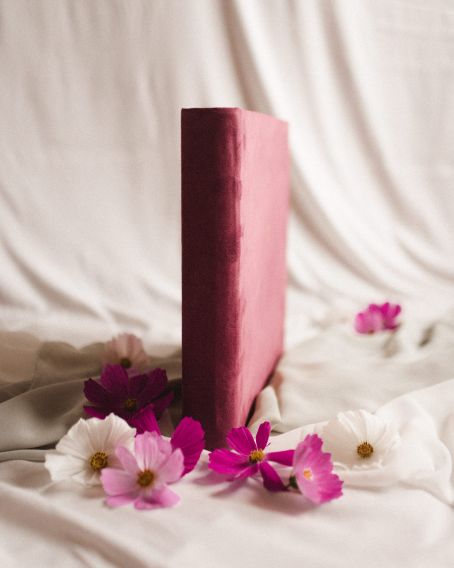 Tradycyjny album na zdjęcia - Malinowy róż ze złotą grafiką