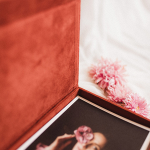 ewelina-zieba-pudelko-na-zdjecia-ceglane-ze-zlotym-napisem-milosc-04 Pudełko na zdjęcia - Ceglane ze złotym napisem miłość