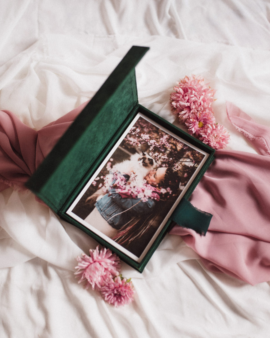 Pudełko na zdjęcia - Butelkowa zieleń ze złotym napisem nasza historia