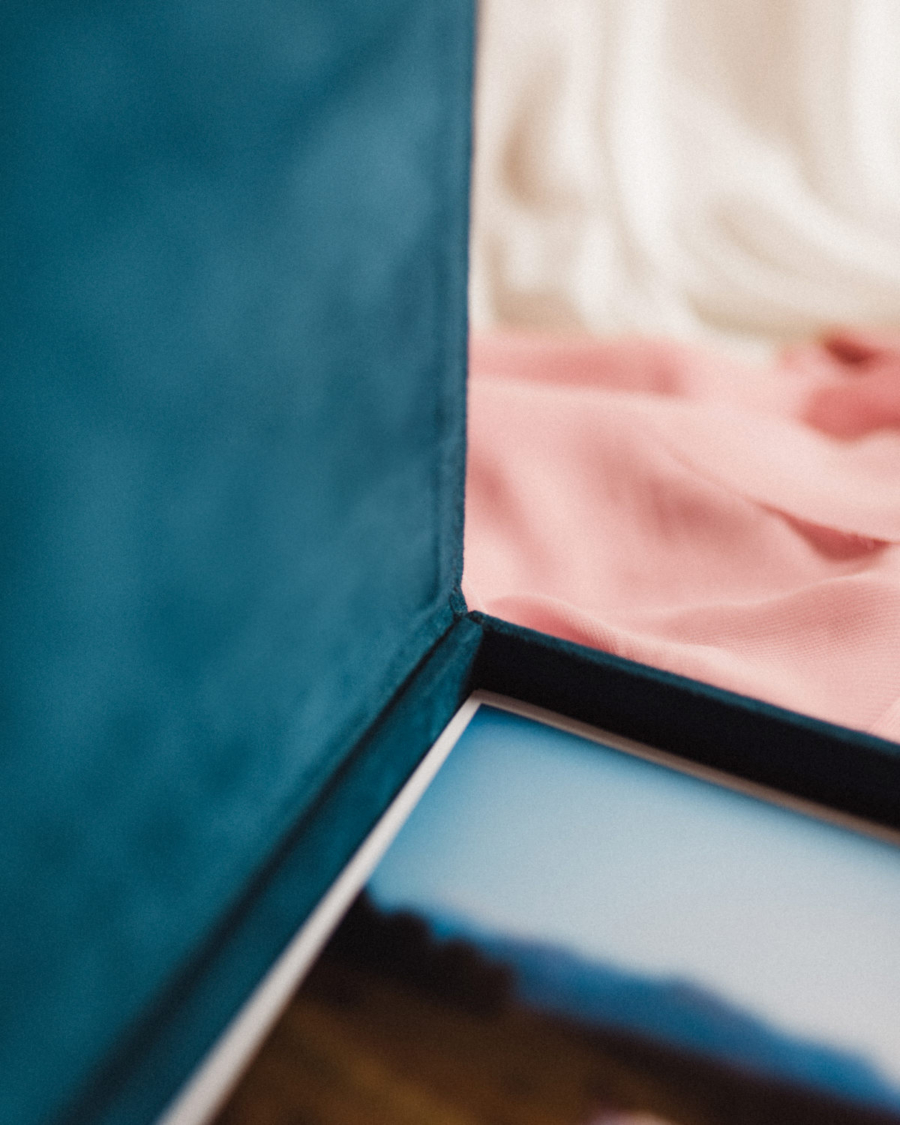 Pudełko na zdjęcia - Granatowe ze złotą grafiką