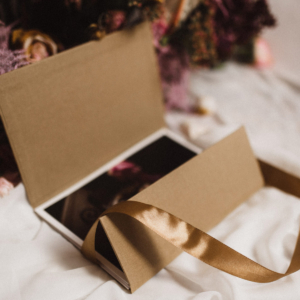 Teczka na zdjęcia w kolorze beżowym