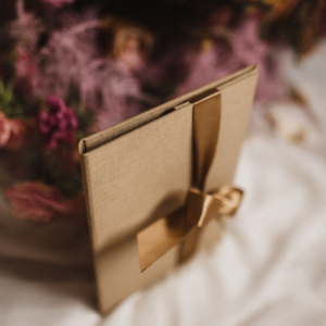 Teczka na zdjęcia w kolorze beżowym