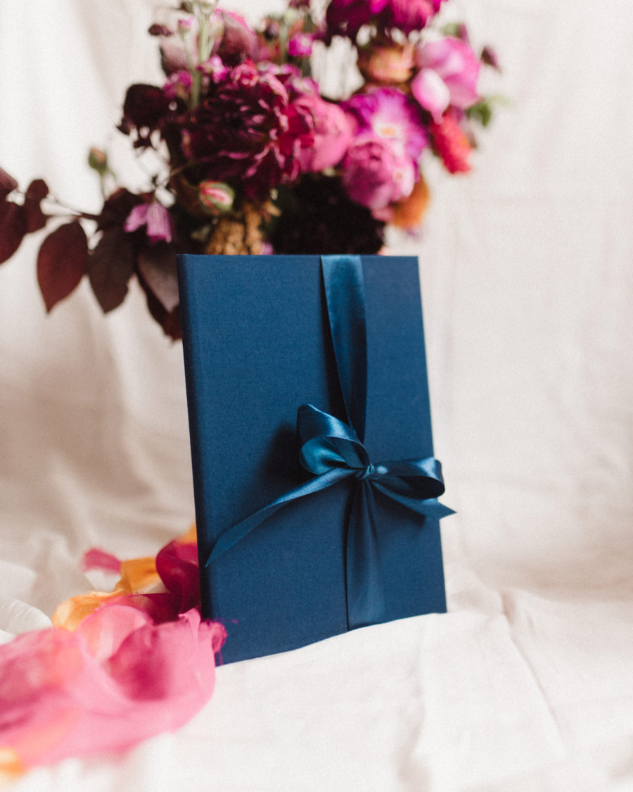 Teczka na zdjęcia w kolorze granatowym