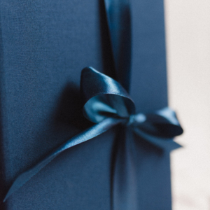 Teczka na zdjęcia w kolorze granatowym