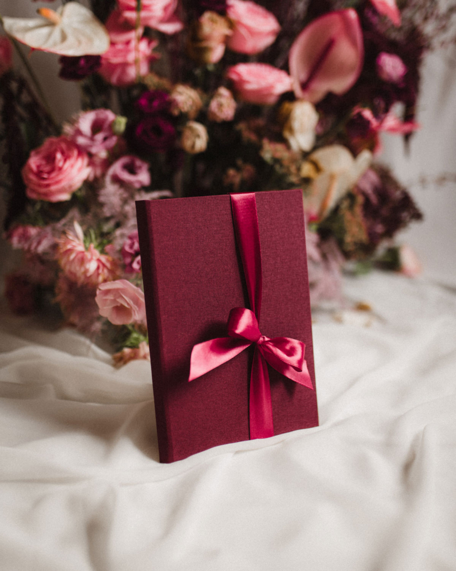 Teczka na zdjęcia w kolorze bordowym