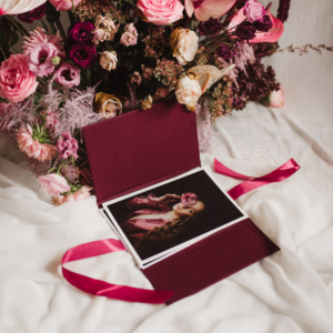 ewelina-zieba-teczka-na-zdjecia-w-kolorze-bordowym-03 Teczka na zdjęcia w kolorze bordowym