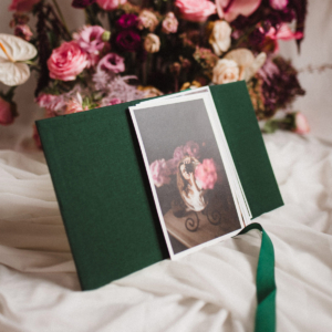 Teczka na zdjęcia w kolorze butelkowej zieleni