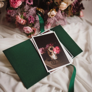 Teczka na zdjęcia w kolorze butelkowej zieleni