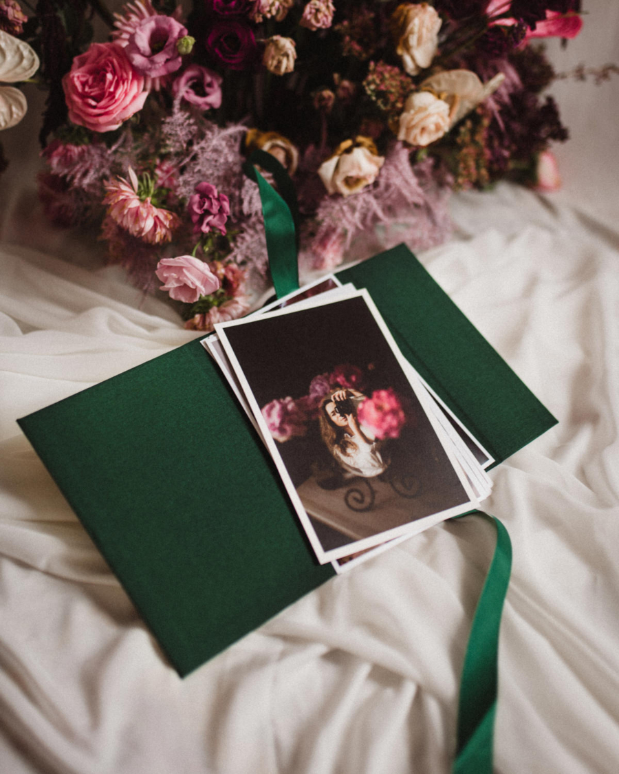 Teczka na zdjęcia w kolorze butelkowej zieleni