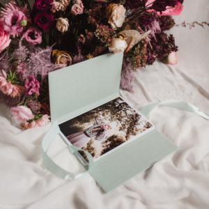 ewelina-zieba-teczka-na-zdjecia-w-kolorze-mietowym-04 Teczka na zdjęcia w kolorze miętowym