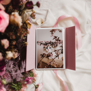 ewelina-zieba-teczka-na-zdjecia-w-kolorze-rozowym-05 Teczka na zdjęcia w kolorze różowym