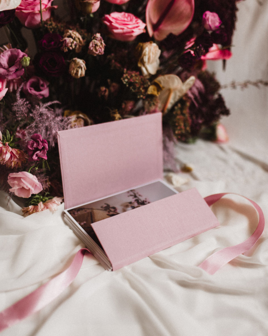 ewelina-zieba-teczka-na-zdjecia-w-kolorze-rozowym-06 Teczka na zdjęcia w kolorze różowym