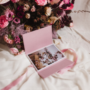 ewelina-zieba-teczka-na-zdjecia-w-kolorze-rozowym-07 Teczka na zdjęcia w kolorze różowym