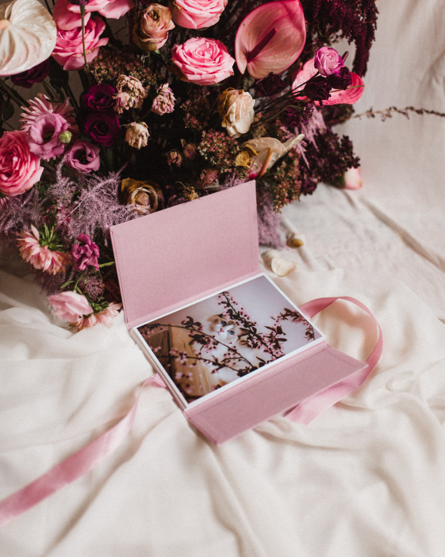 ewelina-zieba-teczka-na-zdjecia-w-kolorze-rozowym-07 Teczka na zdjęcia w kolorze różowym