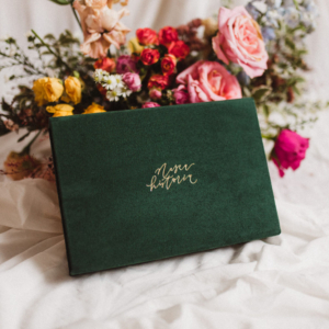 Pudełko na zdjęcia - Butelkowa zieleń ze złotym napisem nasza historia