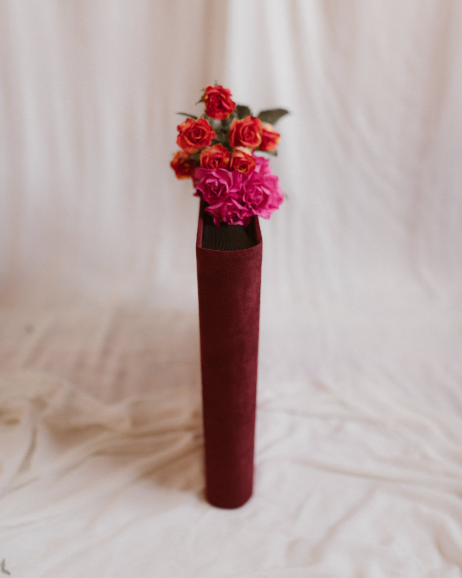 Tradycyjny album na zdjęcia - Bordowy ze złotym napisem